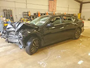 Nissan Altima 2.5L 4 2025