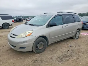 Toyota Sienna CE 3.3L 6 2006