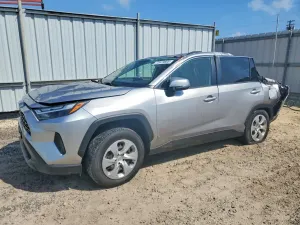 Toyota Rav4 LE 2.5L 4 2023