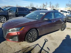 Nissan Altima SV 2.5L 4 2024