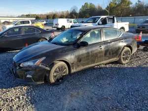 Nissan Altima S 2.5L 4 2020