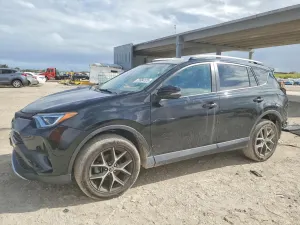 Toyota Rav4 SE 2.5L 4 2016
