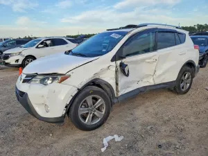 Toyota Rav4 XLE 2.5L 4 2015