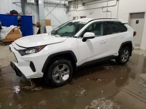 Toyota Rav4 LE 2.5L 4 2025