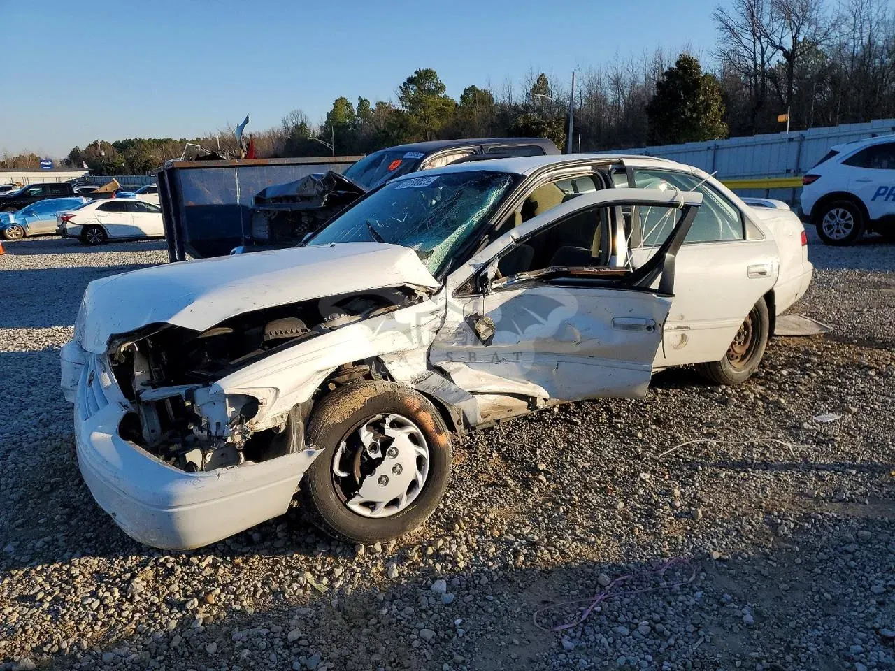 Toyota Camry CE 2.2L 4 1999
