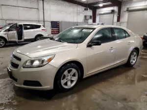 Chevrolet Malibu LS 2.5L 4 2013