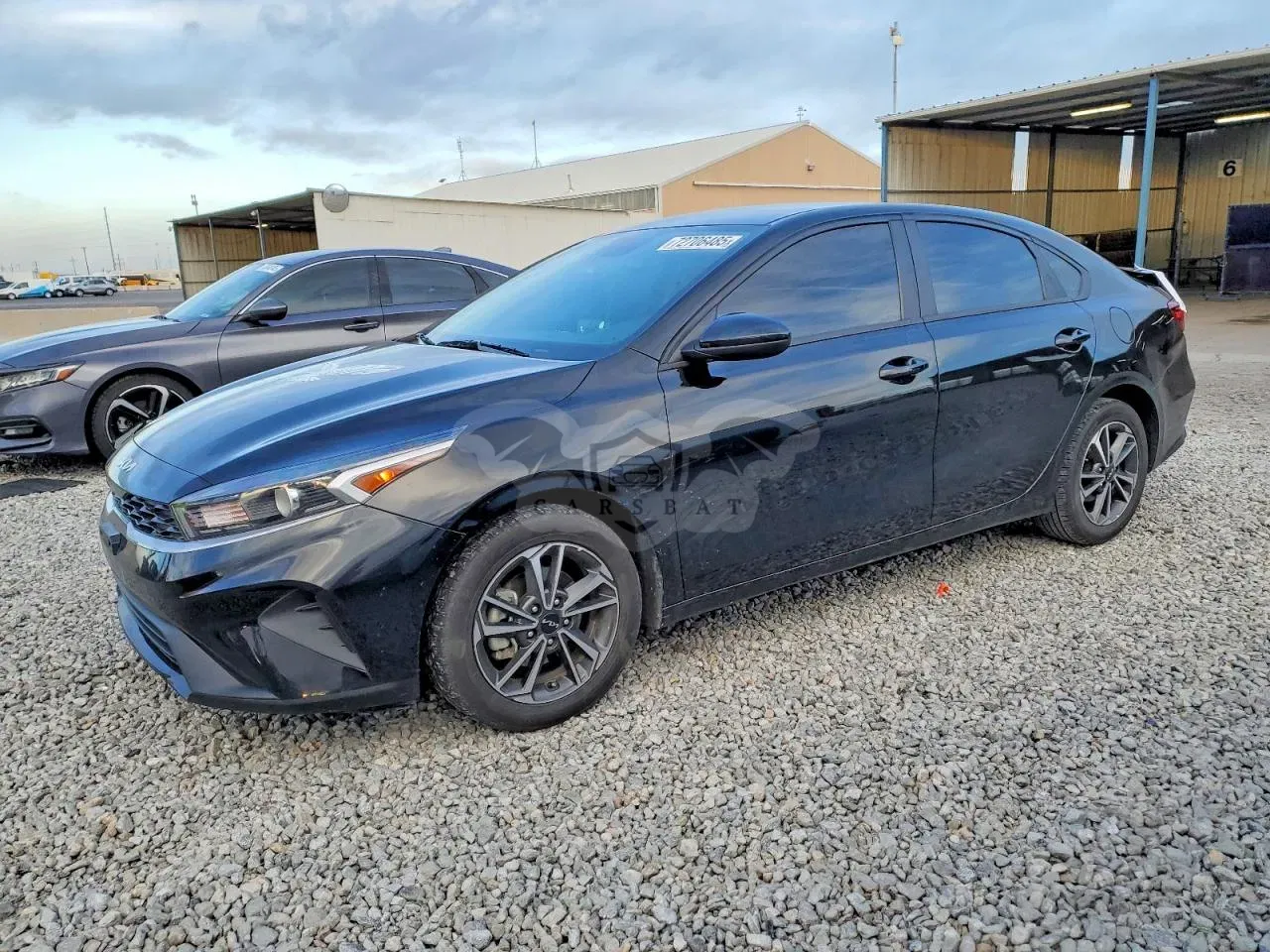 Kia Cerato / Forte / K3 LX 2 L 4 2023