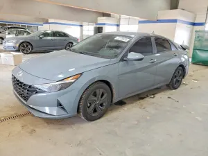 Hyundai Elantra SEL 2.0L 4 2022