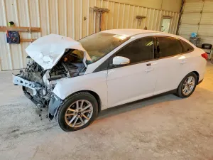Ford Focus SE 2.0L 4 2015