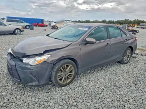Toyota Camry LE 2.5L 4 2015