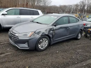 Hyundai Elantra SE 2.0L 4 2019