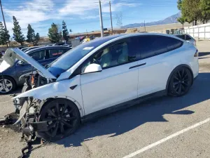 Tesla Model X 2018