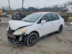 Nissan Versa S 1.8L 4 2011