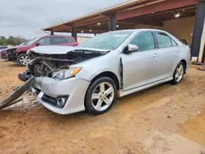 Toyota Camry BASE 2.5L 4 2012