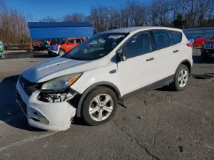 Ford Escape S 2.5L 4 2016