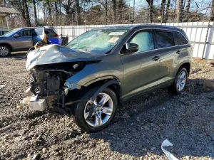 Toyota Highlander LIMITED 3.5L 6 2016