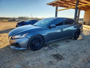 Nissan Altima S 2.5L 4 2020