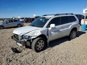 Mitsubishi Endeavor LS 3.8L 6 2011