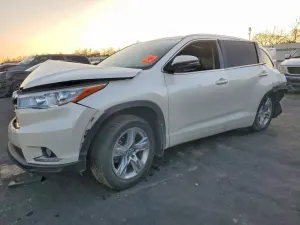 Toyota Highlander LIMITED 3.5L 6 2016