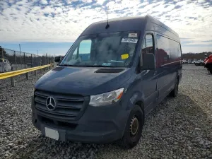 Mercedes-Benz Sprinter 2500/3500 3.0L 6 2019