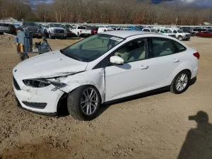 Ford Focus SE 2.0L 4 2016