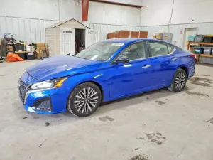 Nissan Altima SV 2.5L 4 2025