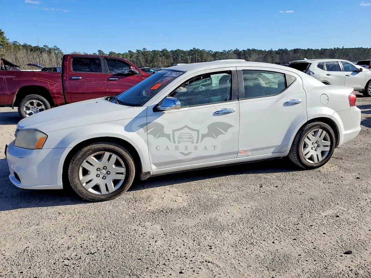Dodge Avenger SE 2.4L 4 2013