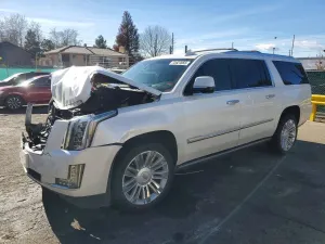 Cadillac Escalade ESV PREMIUM 6.2L 8 2016