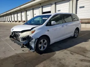 Toyota Sienna 3.5L 6 2011