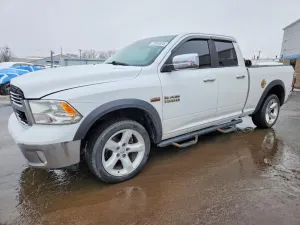 RAM 1500 SLT 5.7L 8 2014