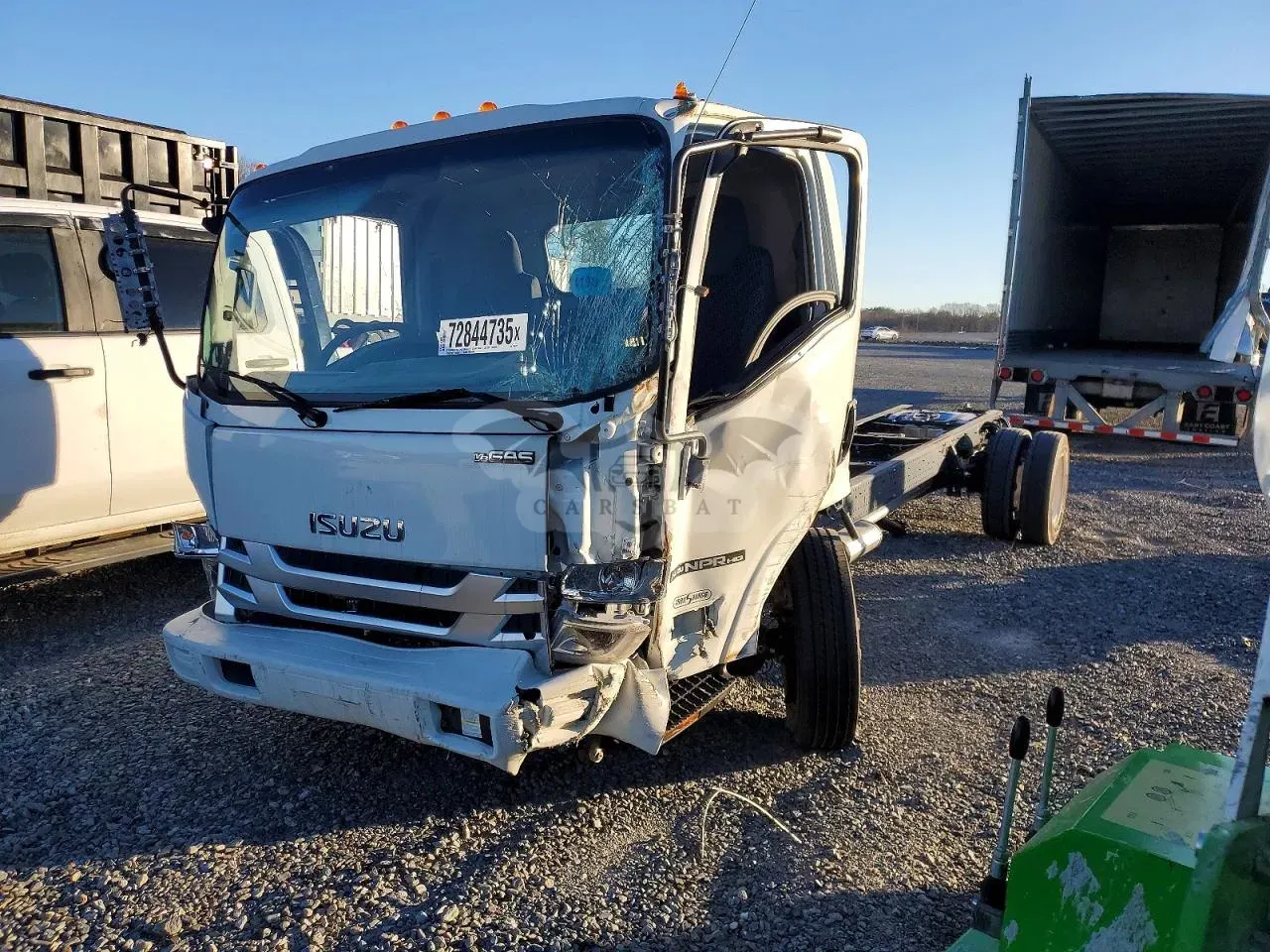 Isuzu NPR 6.6L 8 2025