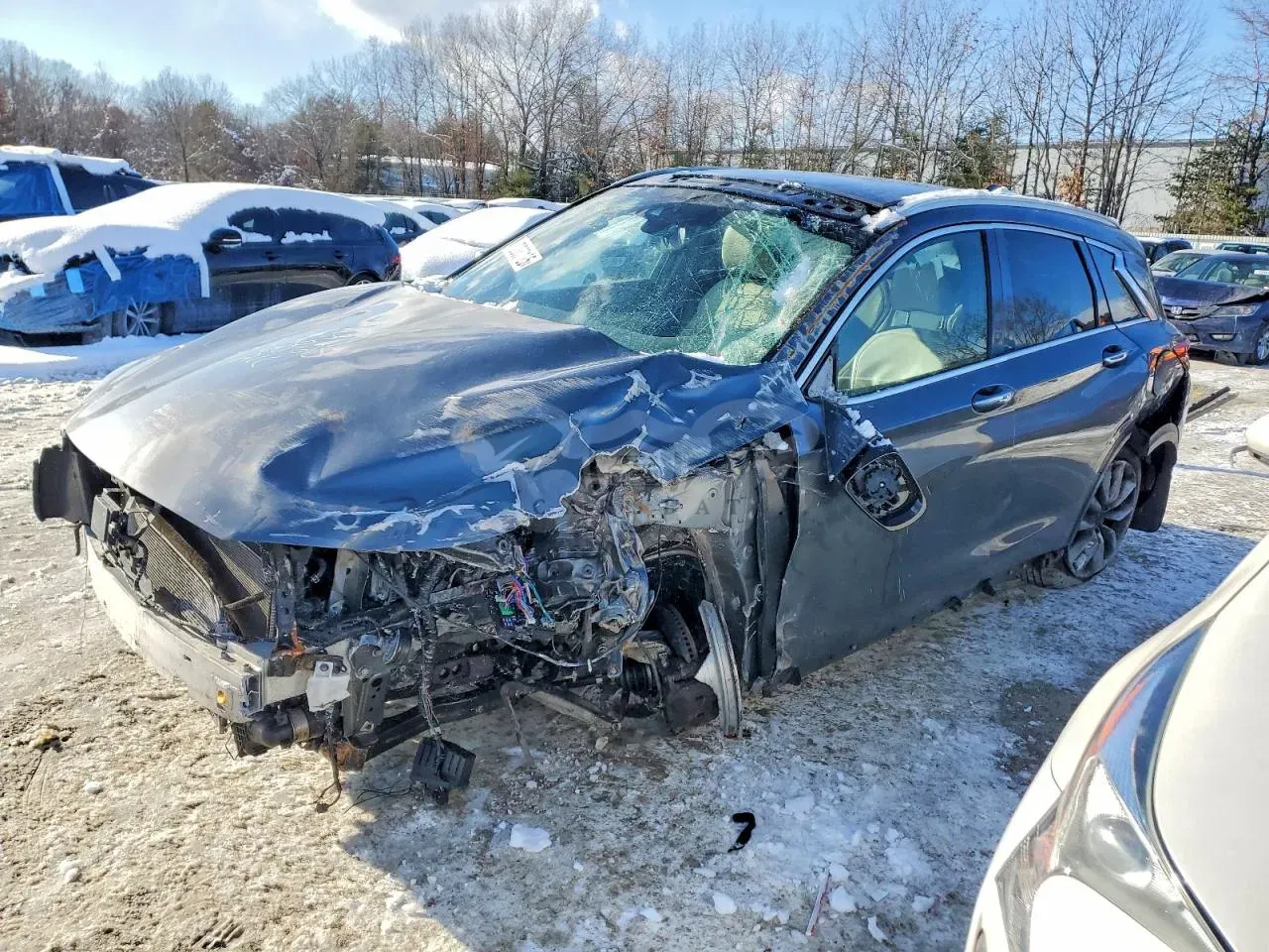 Infiniti QX50 ESSENTIAL 2.0L 4 2019