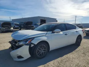 Nissan Altima S 2.5L 4 2020