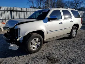 Chevrolet Tahoe K1500 LTZ 5.3L 8 2011