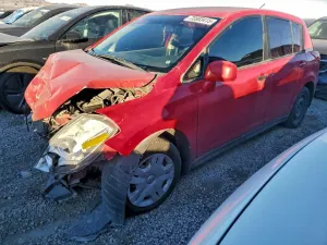 Nissan Versa S 1.8L 4 2012