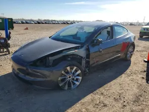 Tesla Model 3 2025