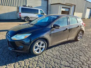 Ford Focus SE 2.0L 4 2014