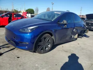 Tesla Model Y 2024