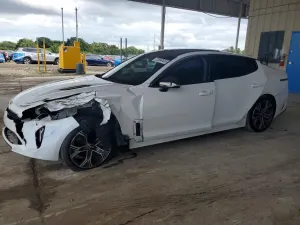 Kia Stinger 2.0L 4 2021