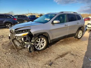 Jeep Cherokee LATITUDE 2.4L 4 2017