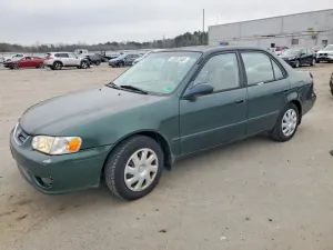 Toyota Corolla CE 1.8L 4 2001