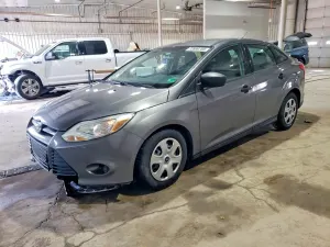 Ford Focus S 2.0L 4 2013