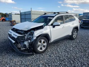 Toyota Rav4 XLE 2.5L 4 2020