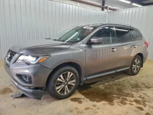 Nissan Pathfinder S 3.5L 6 2017