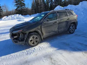 Jeep Cherokee LATITUDE 3.2L 6 2015