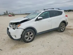 Toyota Rav4 XLE 2.5L 4 2015