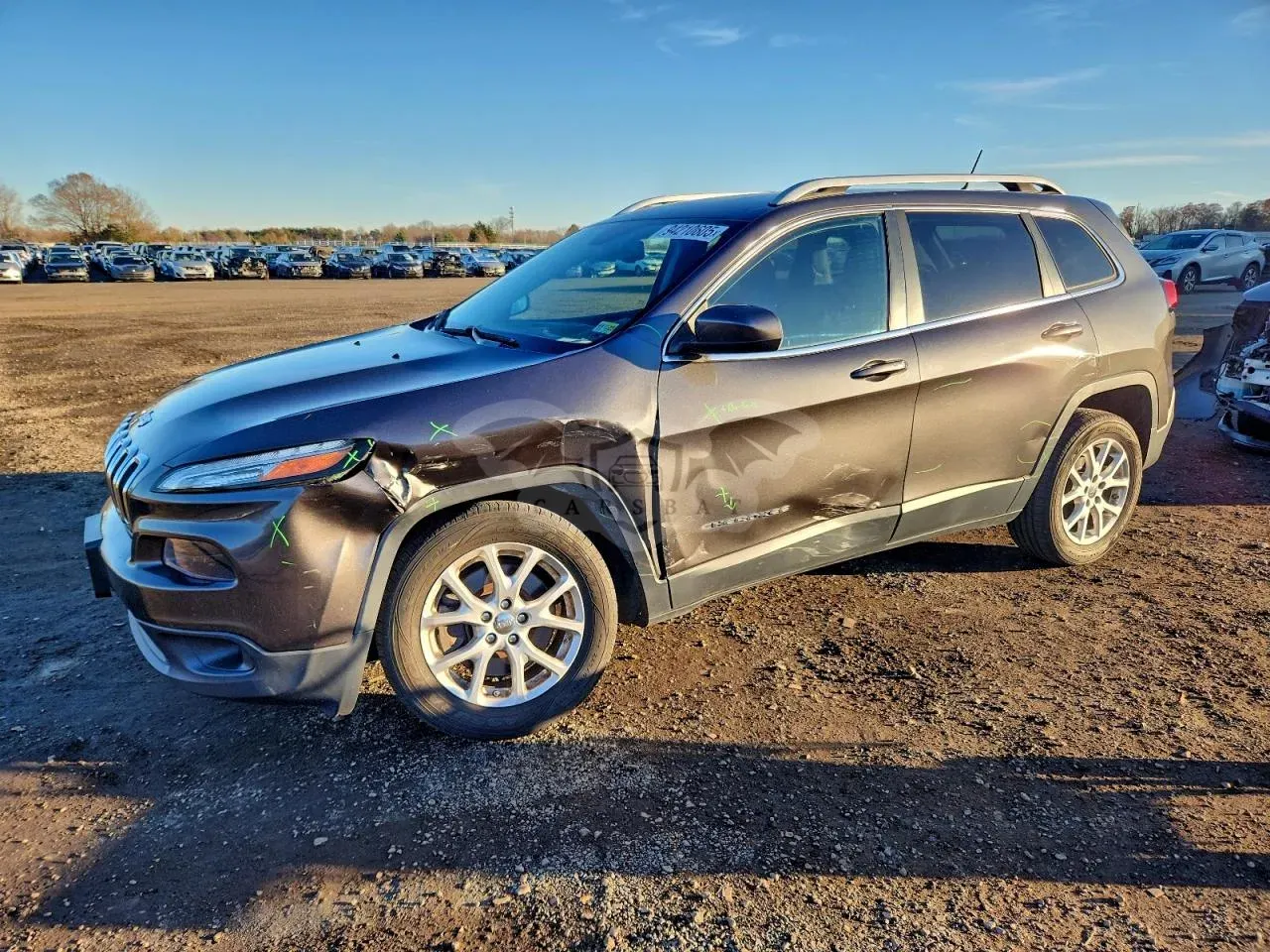 Jeep Cherokee LATITUDE 2.4L 4 2015