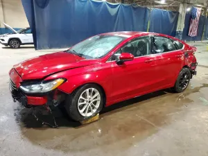 Ford Fusion SE 1.5L 4 2020