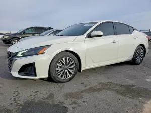 Nissan Altima SV 2.5L 4 2023