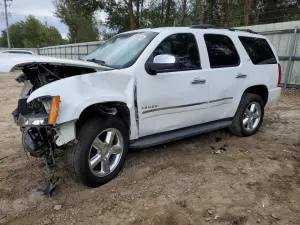 Chevrolet Tahoe C1500 LTZ 5.3L 8 2013